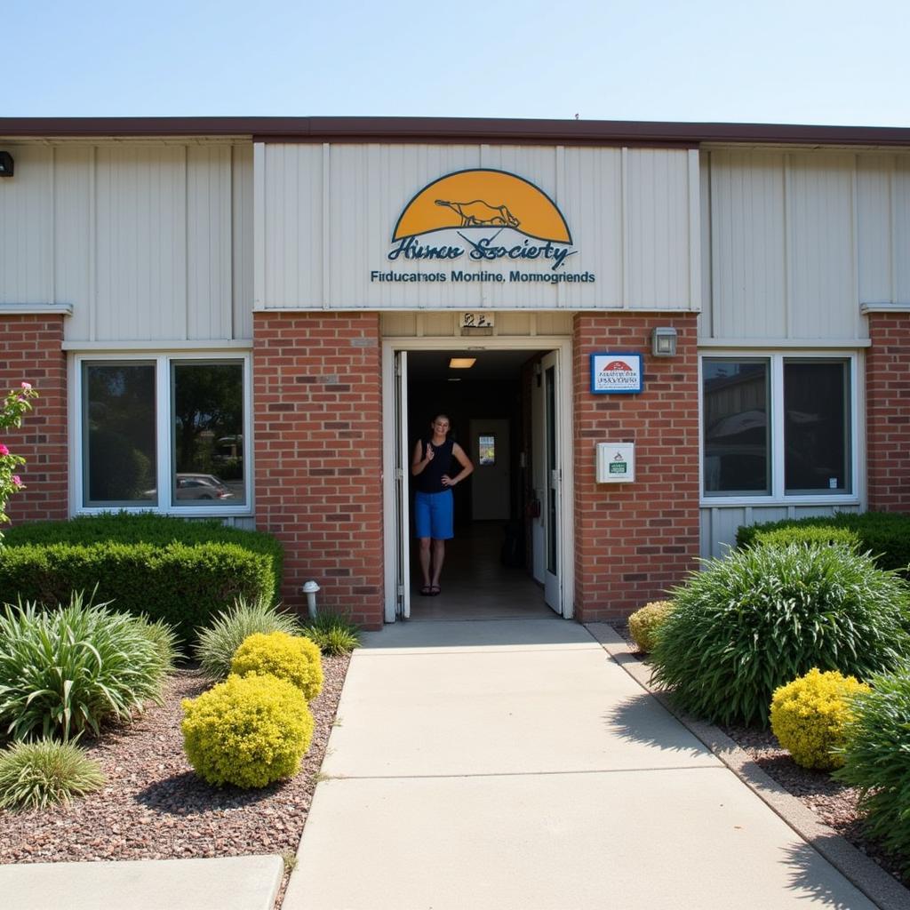 Exterior view of the Humane Society of Decatur & Macon County building